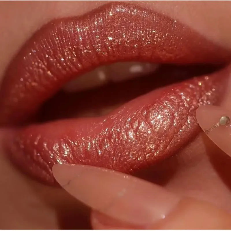 Velvet Glow - Waterproof and Moisturizing Glitter Lipstick