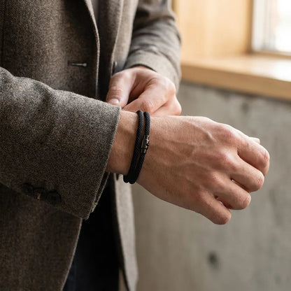 Nivaro Black Bracelet
